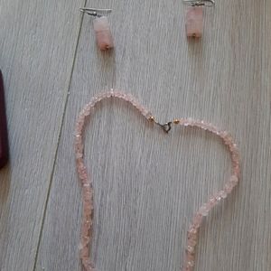 Necklace and earrings set